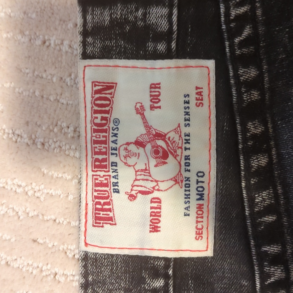 True Religion Shorts - Picture 4 of 4